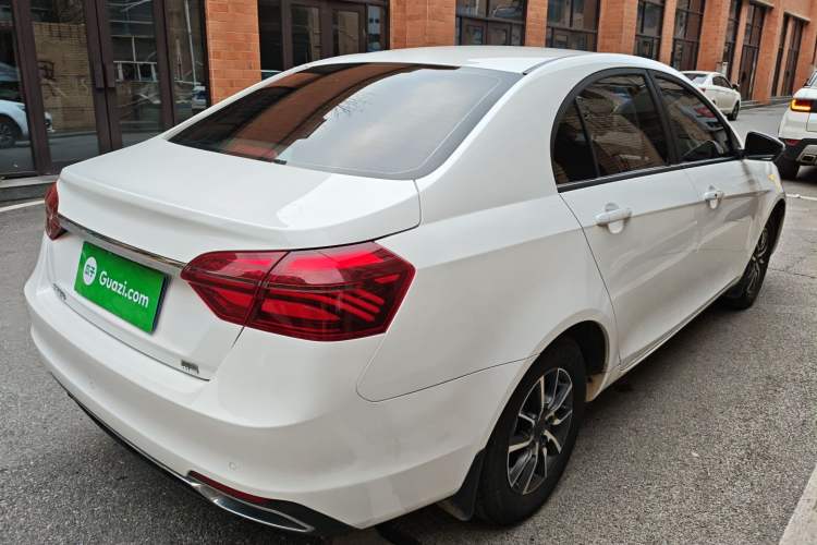 Used Geely Auto Emgrand 2019 Leading Edition 1.5L Manual Upgraded Connectivity Model China VI Standard
