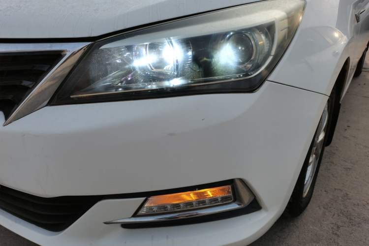 Used Changan Alsvin V7 2016 1.6L Manual LeShang Model China V Standard