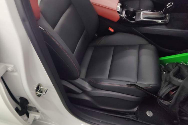 Used MG 5 2023 180 DVVT CVT Luxury Edition
