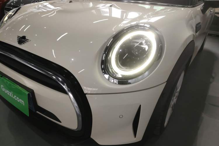 Used  MINI 2022 Updated 1.5T COOPER Classic Edition Five-Door Version
