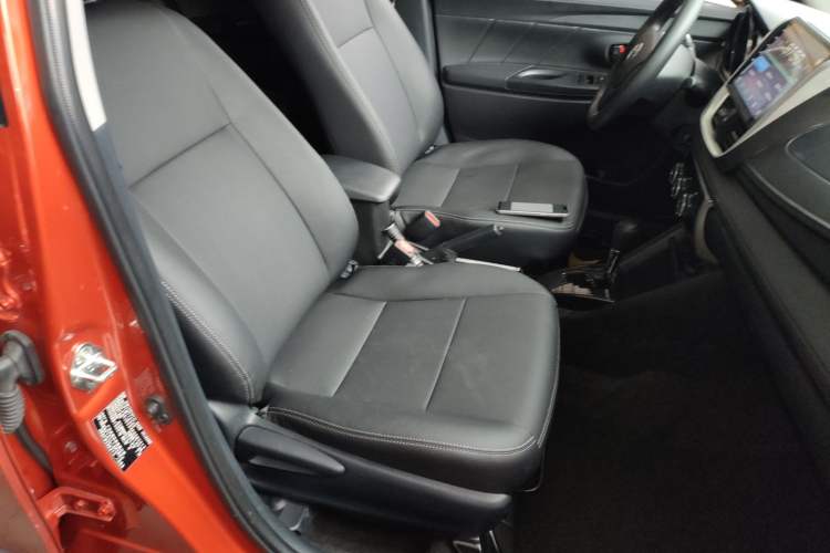 Used Toyota YARiS L 2016 Revised 1.5E CVT Charming Edition
