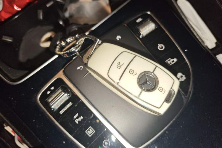 Used Mercedes-Benz GLC 2020 GLC 260 L 4MATIC Dynamic Model