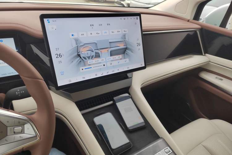 Used BYD Xia 2025 DM-i 1.5T 180km Excellence Model
