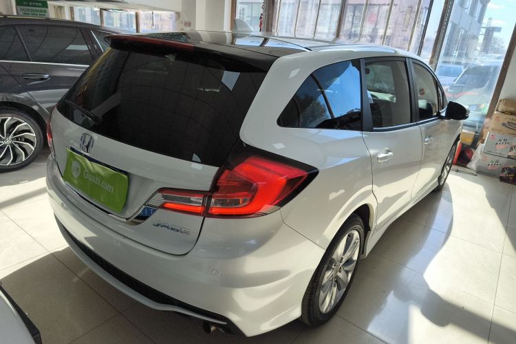 Used Honda Jade 2017 1.8L Automatic Classic Edition 5 seats
