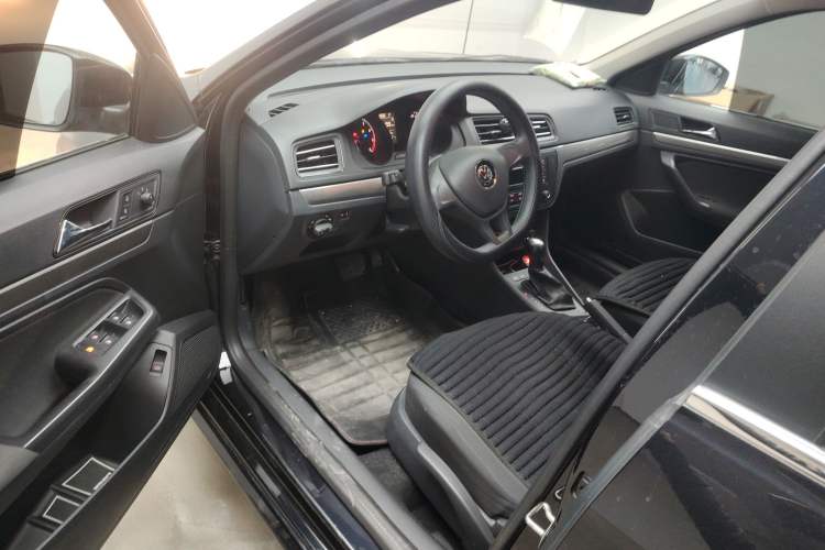 Used Volkswagen Lavida 2019 Lavida Start 1.5L Automatic Trendy Version China VI Standard
