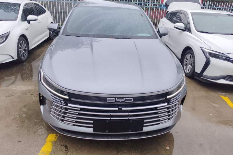 Used BYD Destroyer 05 2024 Honor Edition DM-i 120KM Luxury Model
