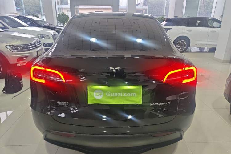 Used Tesla Model Y 2023 Long-Range All-Wheel-Drive Version