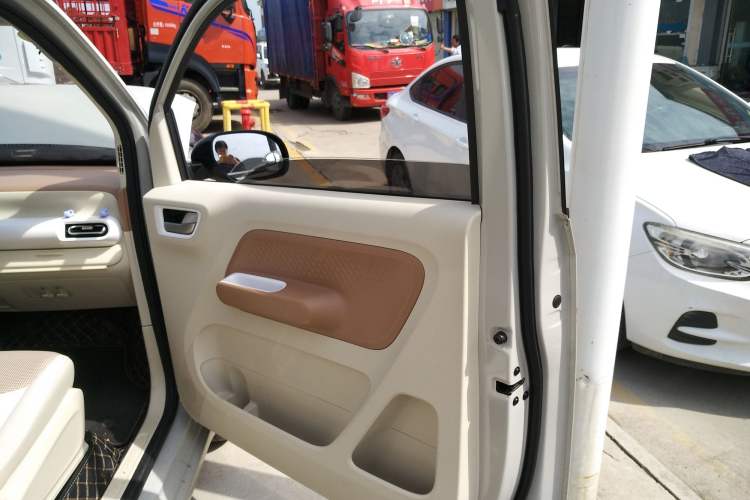 Used Wuling Hongguang MINIEV 2024 3rd Generation 215km Advanced Version
