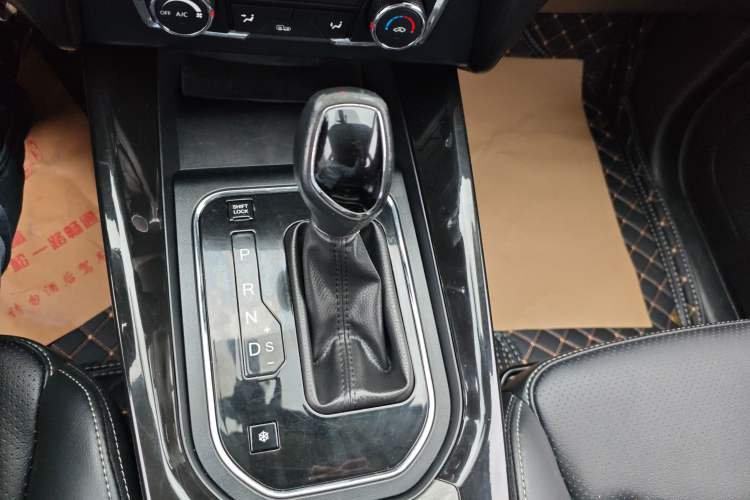 Used Dongfeng Fengon S560 2018 1.8L CVT Prestige Model