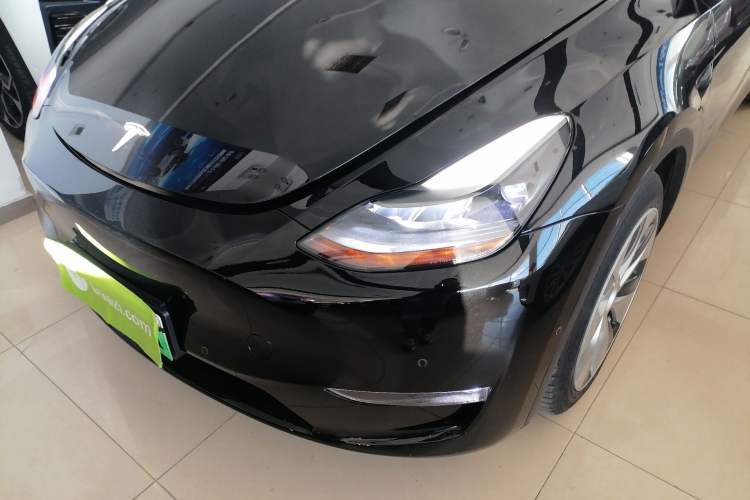 Used Tesla Model Y 2021 Long-Range All-Wheel-Drive Version
