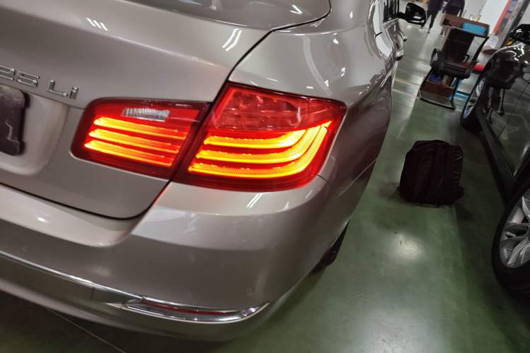 Used BMW 5 Series 2014 525Li Luxury Design Package