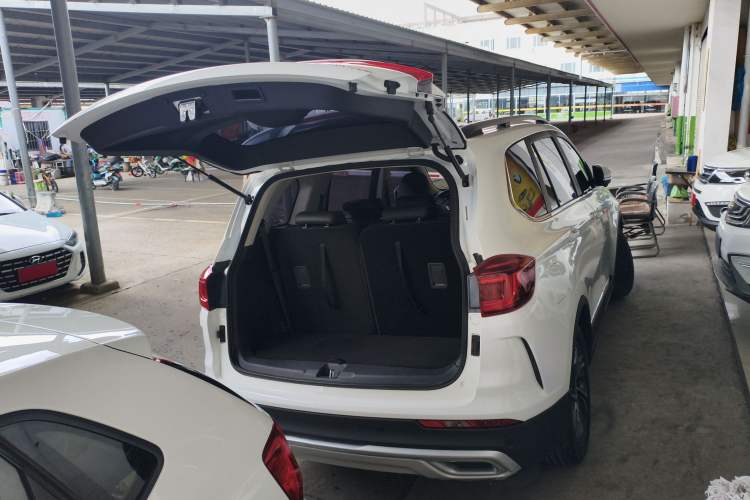 Used SWM G05 2021 PRO 1.5T Automatic Prestige 7-seater
