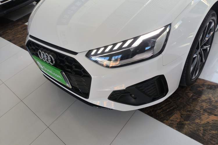 Used Audi A4L 2023 40 TFSI Luxury Dynamic Model
