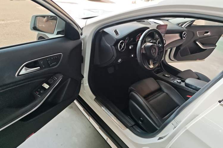 Used Mercedes-Benz GLA 2016 GLA 200 Fashion Model