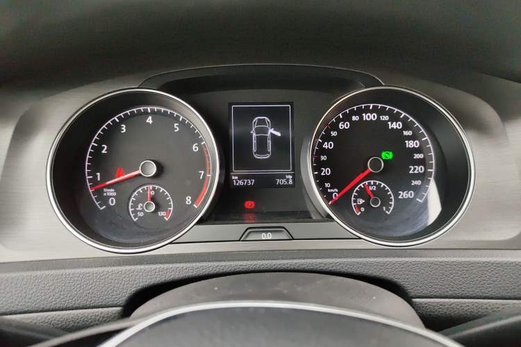 Used Volkswagen Golf 2015 1.4TSI Automatic Comfort Model
