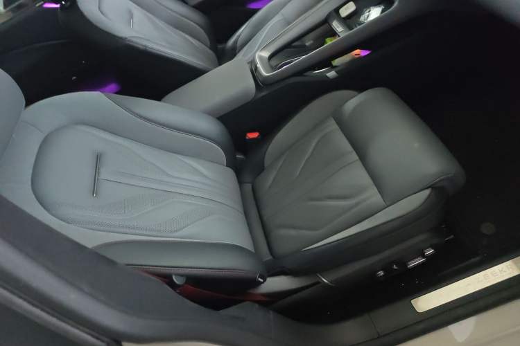 Used Zeekr 007GT 2025 Rear-Drive Intelligent Driving Version 75 kWh
