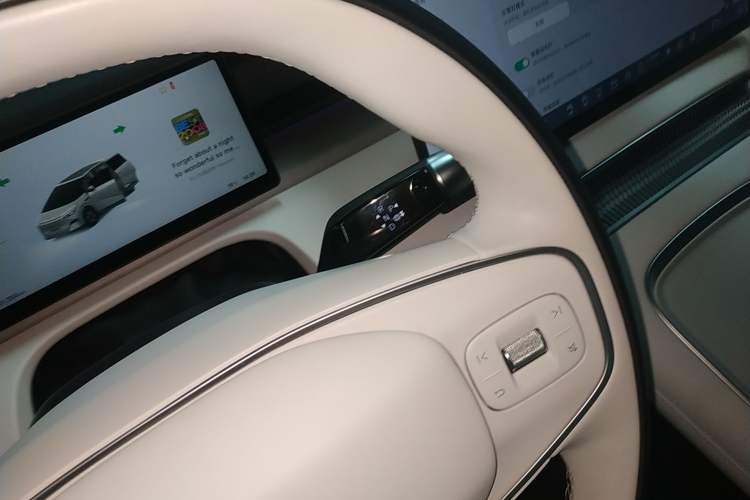 Used XPeng X9 2024 702 Ultra-Long Range Pro