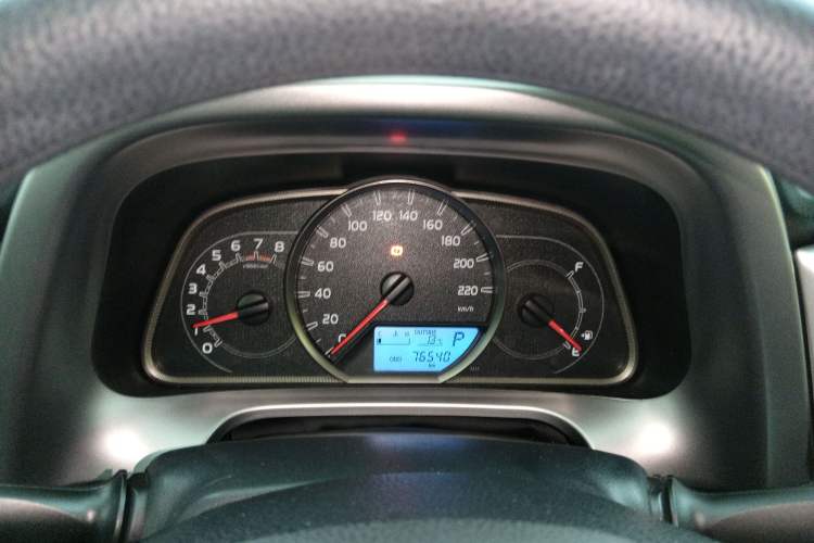 Used Toyota RAV4 2016 2.0L CVT Two-Wheel Drive Fashion Edition China V Standard
