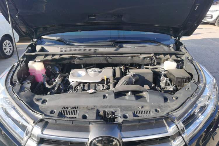 Used Toyota Highlander 2018 2.0T Four-Wheel Drive Ultimate Edition 7-Seater Emission Standard China V
