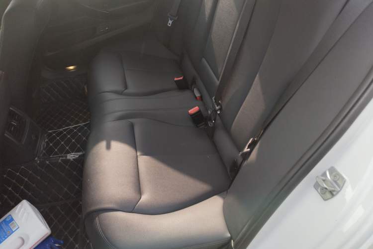 TDK.VehicleDetails.img