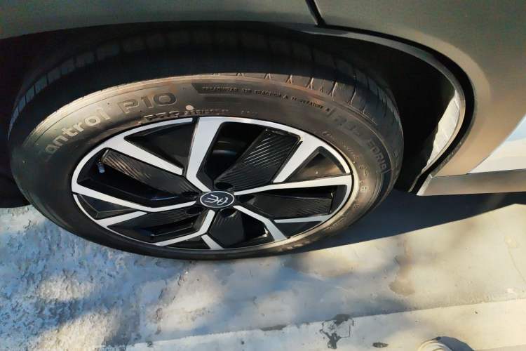 Used BYD Song L DM-i 2025 Intelligent Driving Version 160 km Beyond-Range Type
