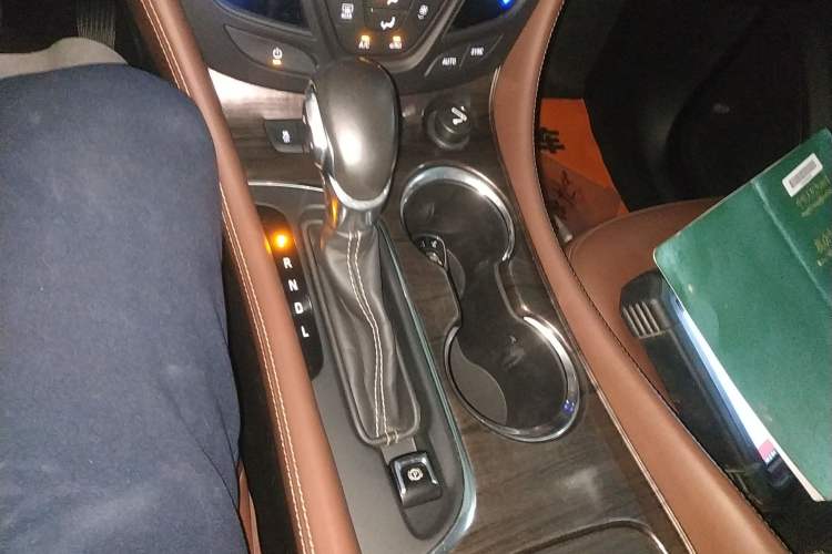 Used Buick Envision 2017 28T Four-Wheel Drive Elite Model
