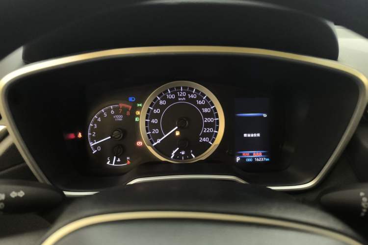 Used Toyota FRONTLANDER 2022 2.0L CVT Luxury PLUS Edition
