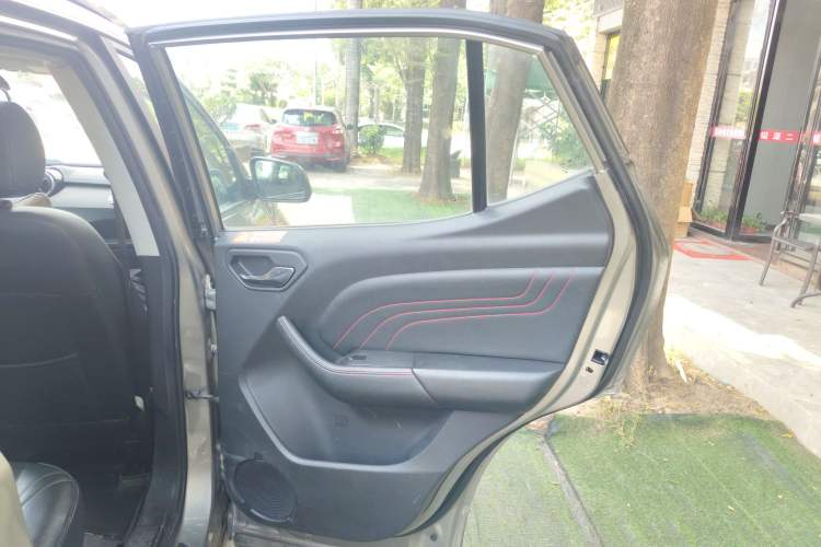 Used Soueast DX3 2018 1.5T CVT Luxury Model
