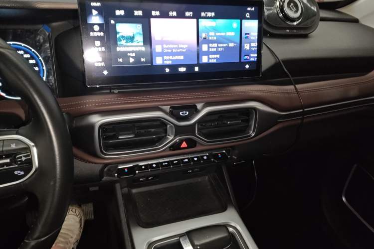 Used Geely Auto Haoyue 2022 1.8TD DCT Luxury 7-Seater