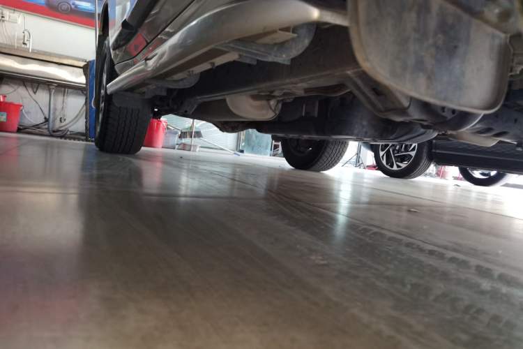 Used Toyota Prado 2018 3.5L Automatic TX-L with Rear-Mounted Spare Tire
