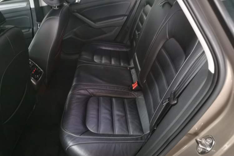 Used Volkswagen Passat 2017 330TSI DSG Luxury Edition
