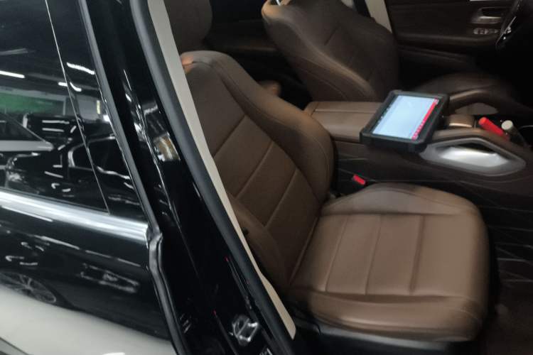 Used Mercedes-Benz GLE 2024 GLE 350 4MATIC Stylish Model
