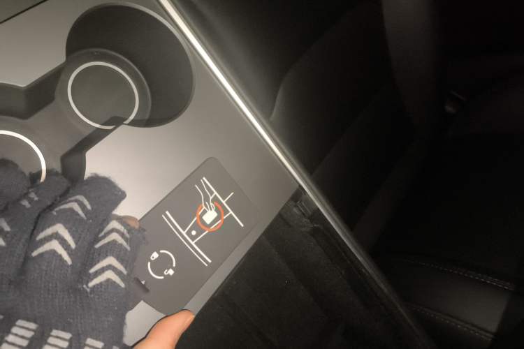 Used Tesla Model Y 2024 Rear-Wheel-Drive Version