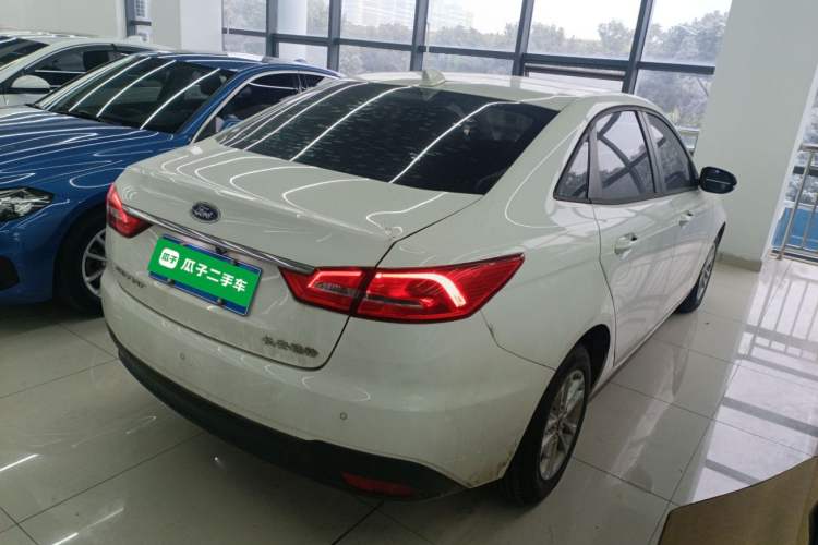 Used Ford Escort 2019 Revised 1.5L Automatic ZhiXiang Version China VI Standard
