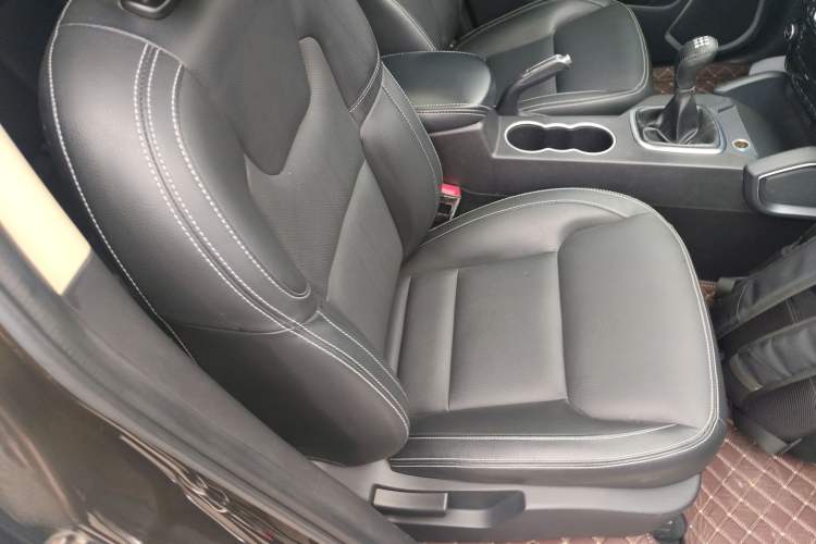 Used Geely Auto Vision X6 2016 1.8L Manual Luxury Edition
