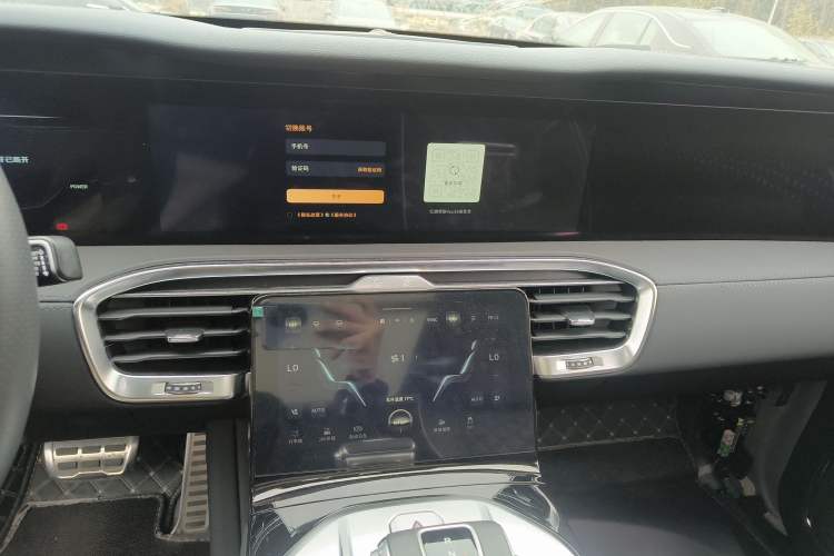 Used Hongqi E-HS9 2022 690 km Range Flagship Edition Six Seats
