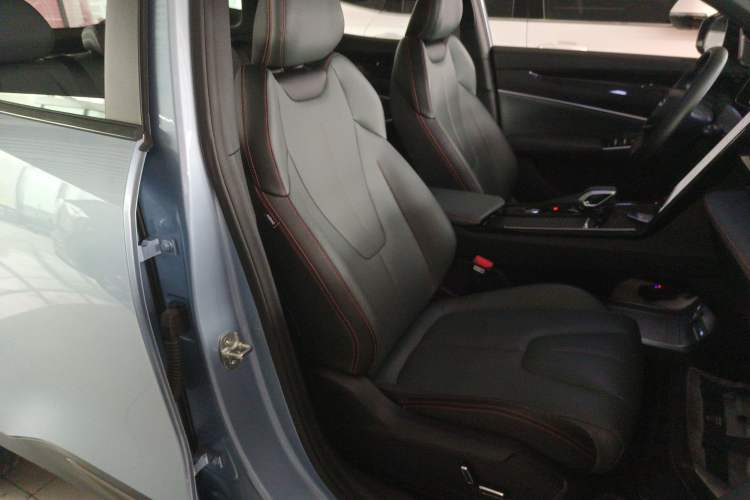 Used Geely Auto Emgrand X7 Sport 2024 1.5TD Prestige Edition
