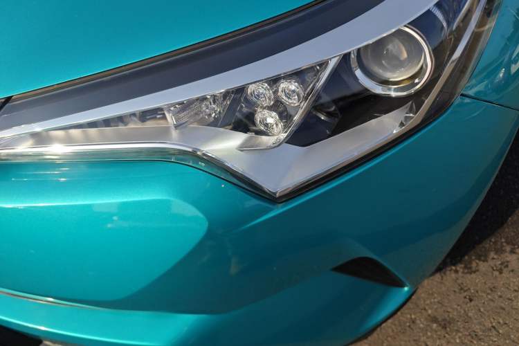 Used Toyota C-HR 2018 2.0L Leading Edition China V-standard