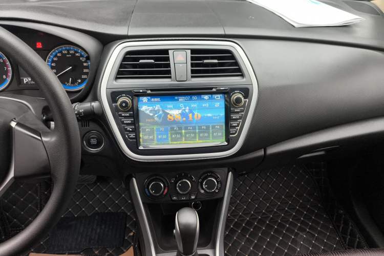 Used Suzuki S-Cross 2014 1.6L CVT Two-Wheel Drive Entry Model