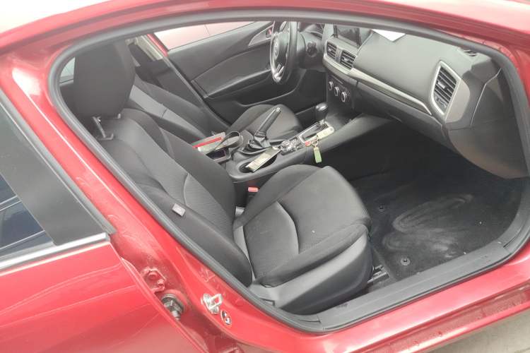 Used Mazda Mazda 3 Axela 2019 Cloud-Controlled Version Sedan 1.5L Automatic Comfort Trim China VI Standard
