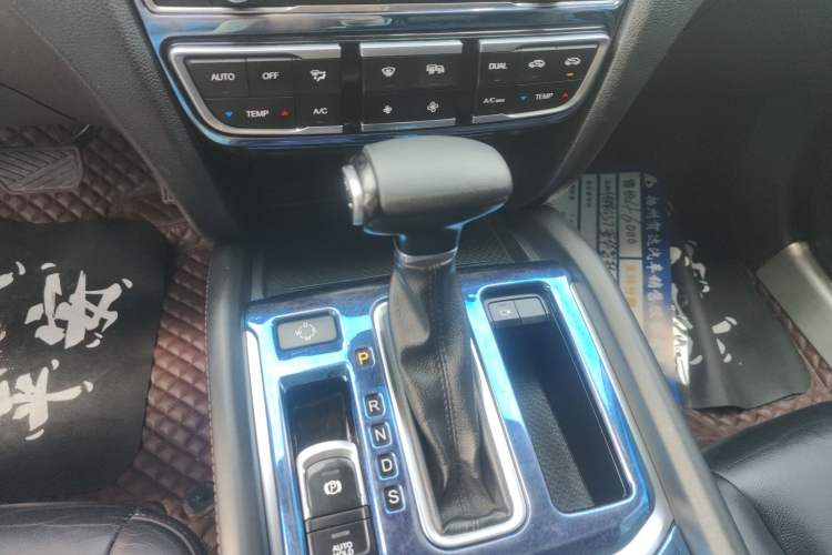 Used GAC Trumpchi GS7 2017 320T Two-Wheel-Drive Luxury Smart Connectivity Model