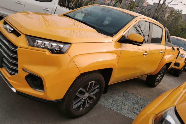 Used JMC Yuhu 9 2019 2.0T Manual Gasoline 4x4 Comfort Edition