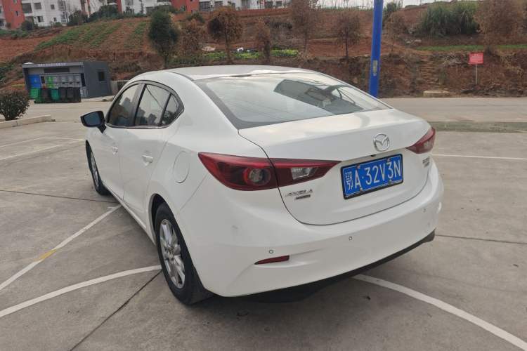 Used Mazda Mazda 3 Axela 2017 Sedan 1.5L Automatic Luxury Model Emission Standard China V
