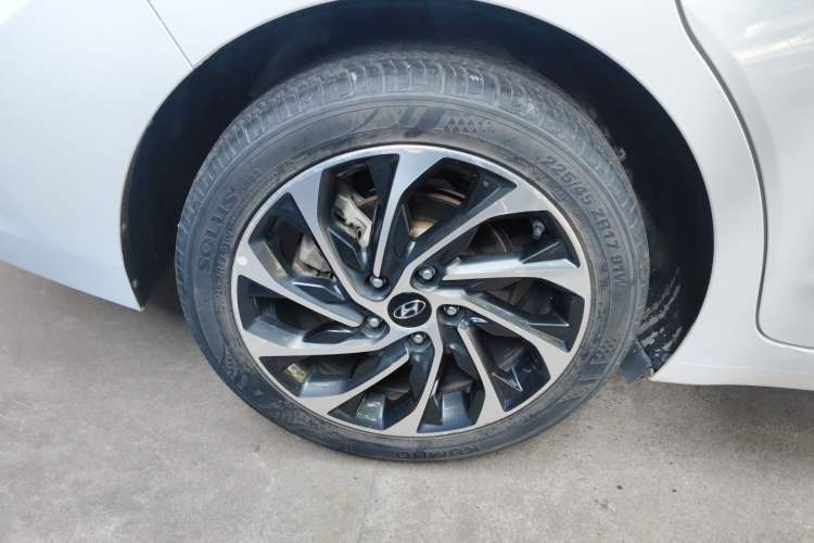Used Hyundai Elantra 2019 1.5L CVT ZhiXuan – Elite Version