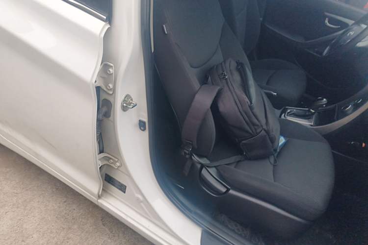 Used Hyundai Elantra 2015 1.6L Automatic Leading Model