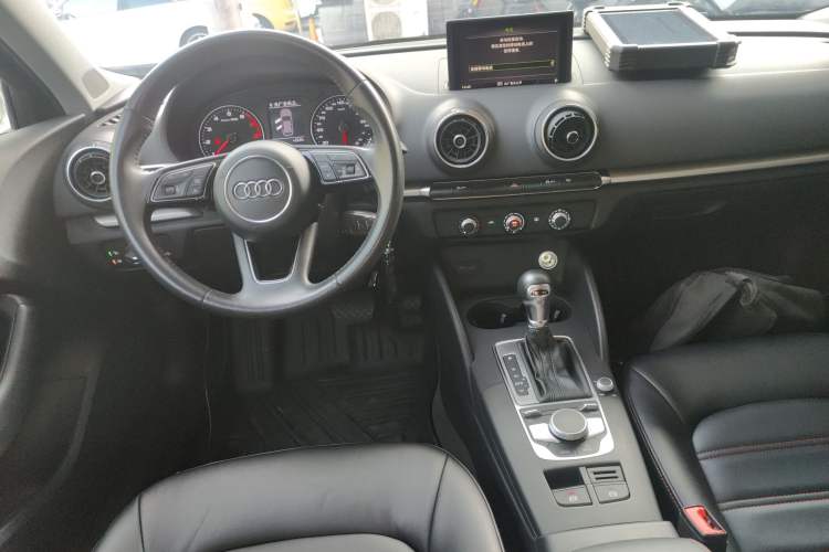 Used Audi A3 2018 30th Anniversary Edition Sportback 35 TFSI Ambition Model
