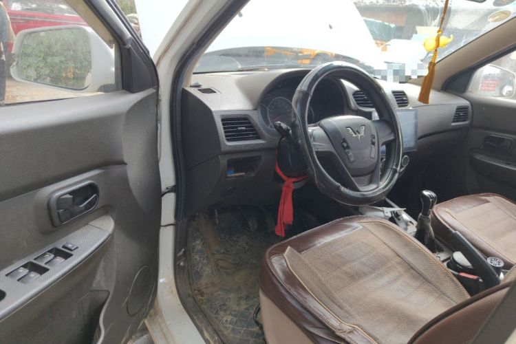 Used Wuling Hongguang 2016 1.5L Restyled S Comfort Version
