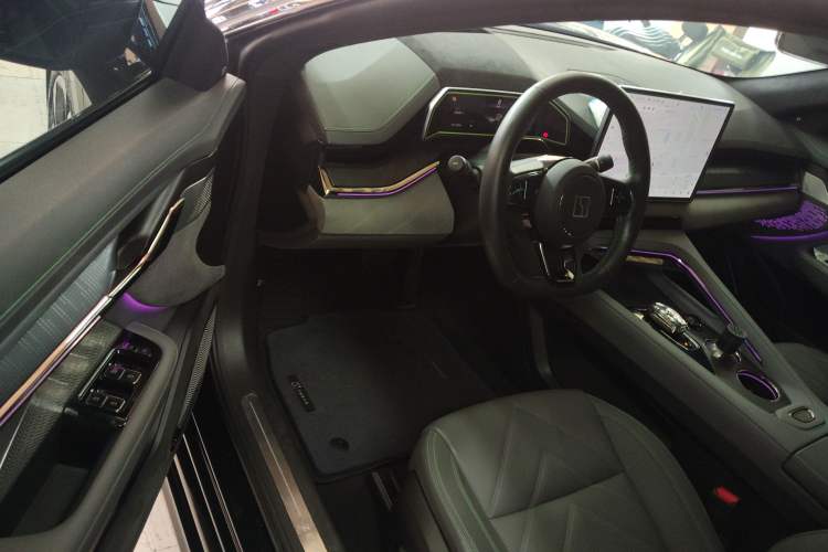 Used Zeekr 001 2023 WE Edition 100 kWh
