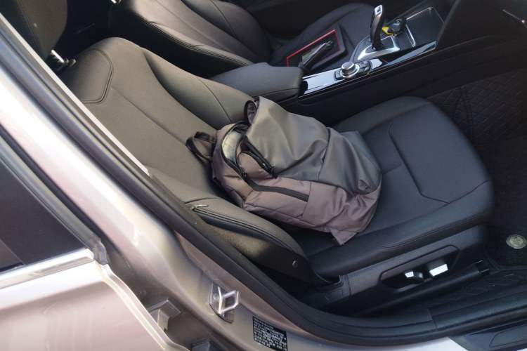 Used BMW 3 Series 2016 320Li Fashion Model
