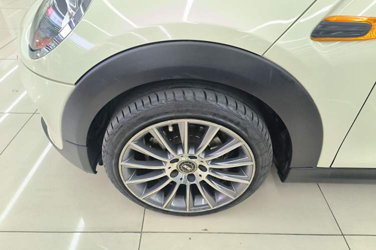 Used  MINI 2014 1.2T ONE
